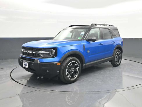 New 2025 Ford Bronco Sport Outer Banks w/ Outer Banks Tech Package+ image 4