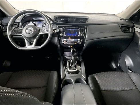 Used 2019 Nissan Rogue SV image 15