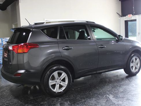 Used 2014 Toyota RAV4 XLE FWD image 3