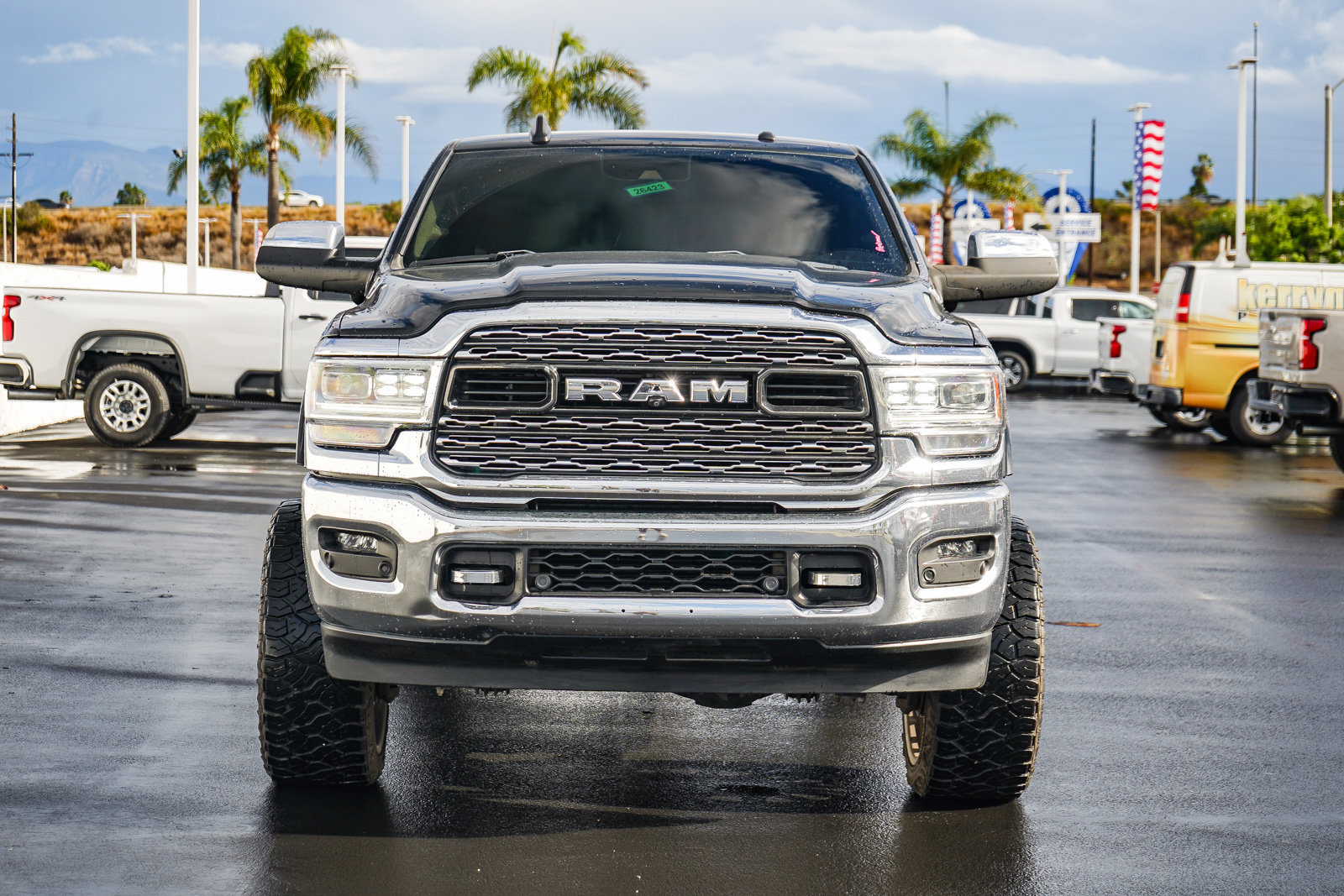 Used 2022 RAM 2500 Limited AWD/4WD image 2