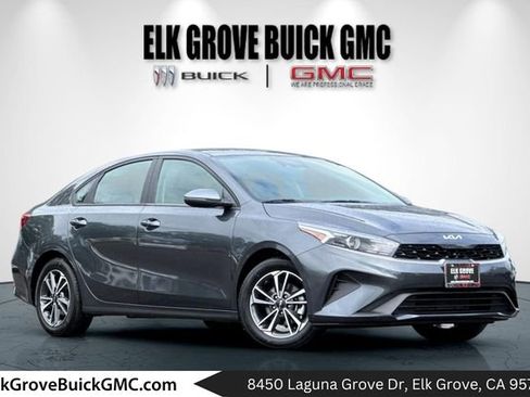 Used 2023 Kia Forte LXS w/ LXS Technology Package FWD image 1