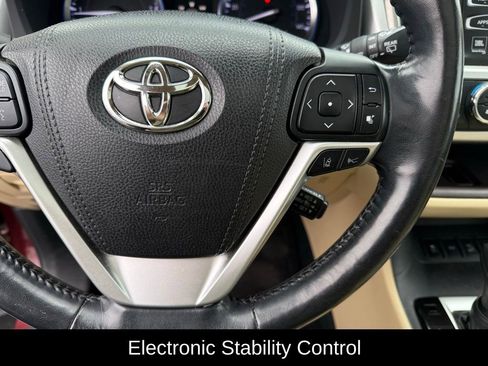 Used 2018 Toyota Highlander Limited Platinum image 11