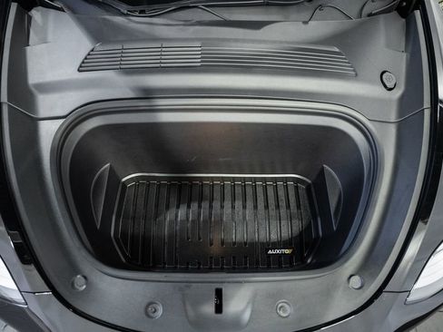 Used 2020 Tesla Model Y Performance image 26