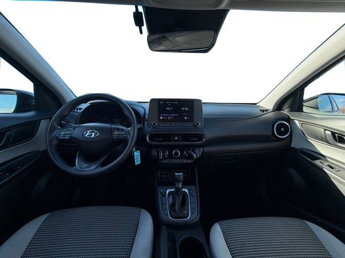 Certified 2022 Hyundai Kona SE image 13