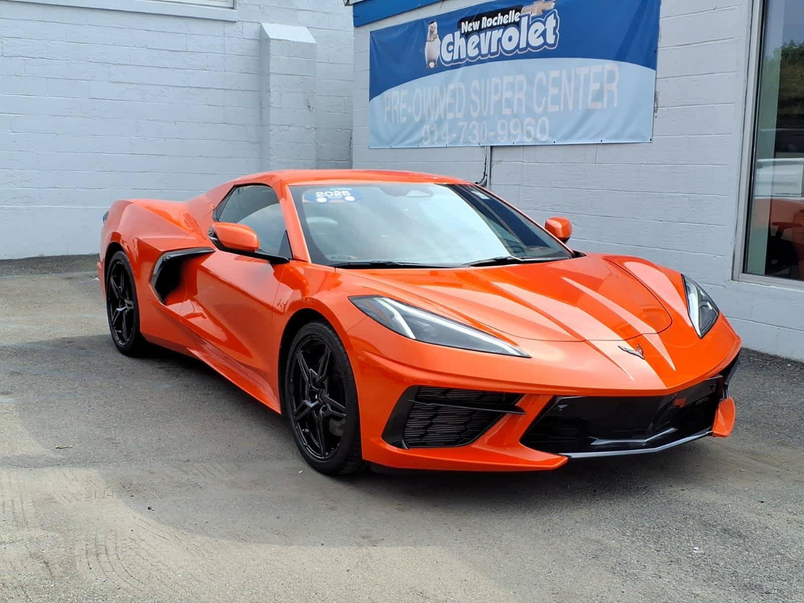 Used 2025 Chevrolet Corvette Stingray Premium Conv w/ Z51 Performance Package RWD image 1