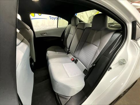 Used 2023 Toyota Corolla SE w/ Carpet Mat Package (TMS) image 15