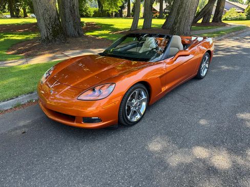 Used 2008 Chevrolet Corvette Convertible RWD image 18