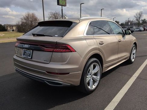 Used 2019 Audi Q8 Prestige w/ Luxury Package image 7