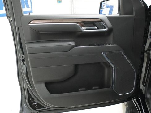 Used 2025 Chevrolet Silverado 1500 LT w/ Texas Edition Plus RWD image 18