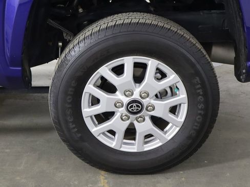 Used 2025 Toyota Tacoma SR5 image 39