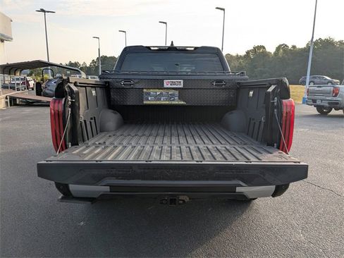 Used 2024 Toyota Tundra Limited image 6