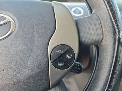 Used 2005 Toyota Prius w/ Pkg 3 FWD image 21
