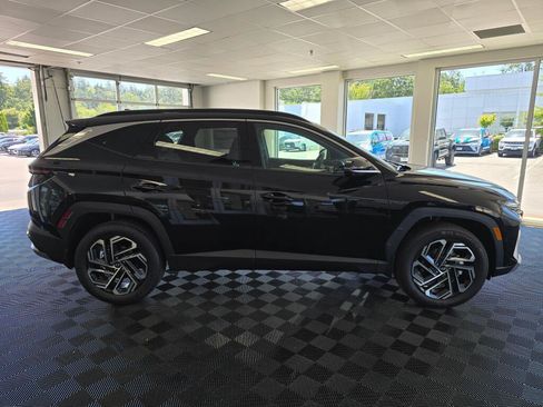 New 2026 Hyundai Tucson Limited AWD/4WD image 2