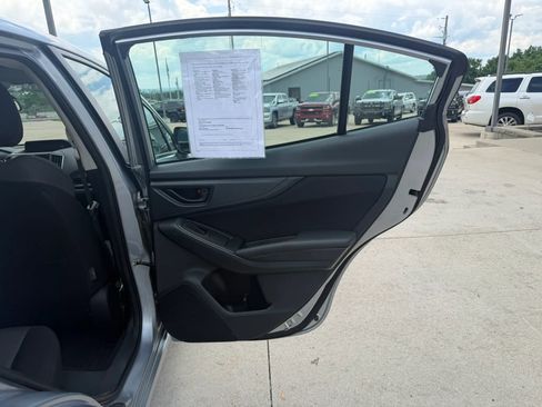 Used 2019 Subaru Impreza 2.0i AWD/4WD image 34