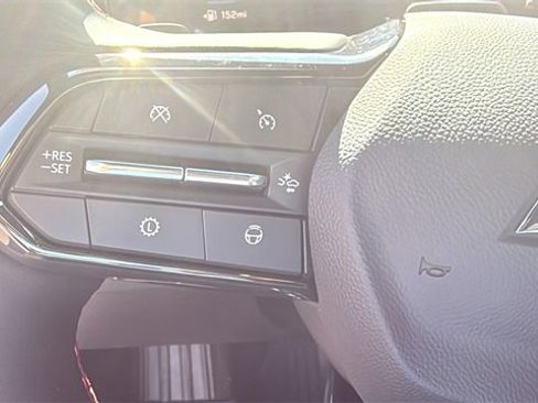 New 2026 Chevrolet Traverse RS image 16