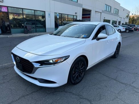Used 2021 MAZDA MAZDA3 s image 9