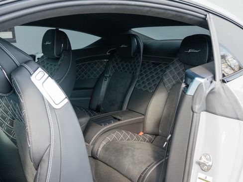 Used 2022 Bentley Continental GT Speed image 49