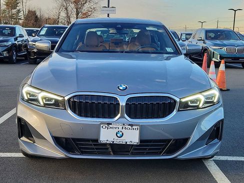 Used 2025 BMW 330i xDrive Sedan w/ Convenience Package image 2