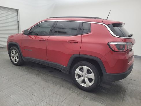 Used 2019 Jeep Compass Latitude image 3