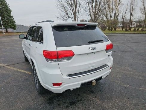 Used 2018 Jeep Grand Cherokee Overland image 3