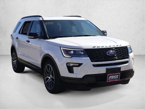 Used 2018 Ford Explorer Sport w/ Equipment Group 401A image 3