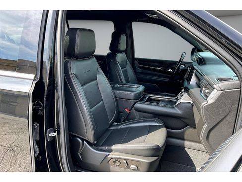 Used 2022 GMC Yukon XL Denali AWD/4WD image 51