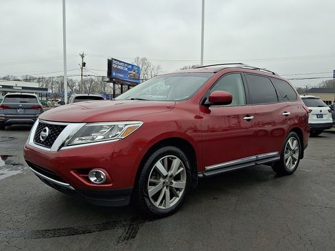 Used 2014 Nissan Pathfinder Platinum w/ Platinum Premium Package image 3