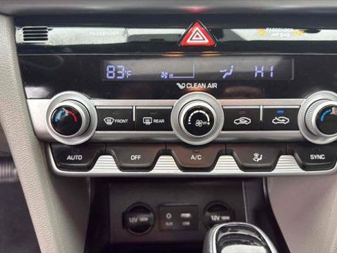 Used 2019 Hyundai Elantra Value Edition image 17
