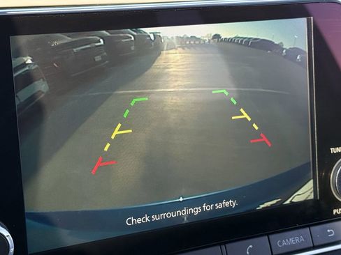 Used 2024 Nissan Sentra SV image 16