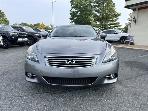Used 2013 INFINITI G37 Convertible w/ Premium Pkg RWD image 2