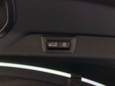 Certified 2019 Rolls-Royce Cullinan image 66