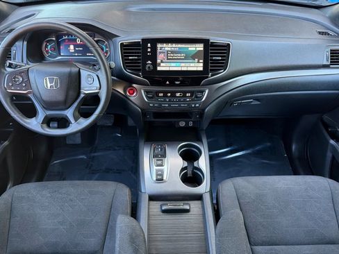 Used 2022 Honda Pilot Sport image 3
