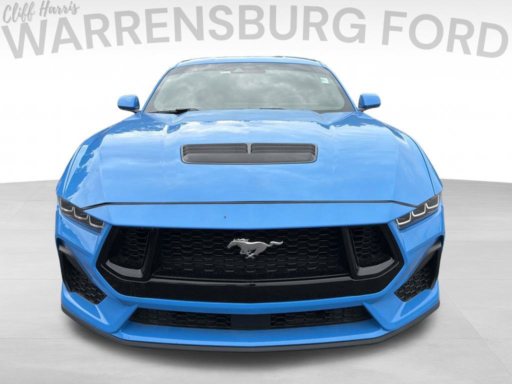 Used 2024 Ford Mustang GT RWD image 2