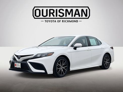 Certified 2023 Toyota Camry SE w/ Cold Weather Package image 23