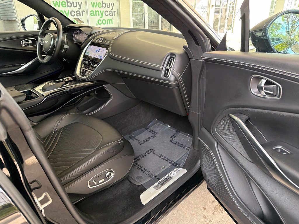 Used 2021 Aston Martin DBX AWD/4WD image 33