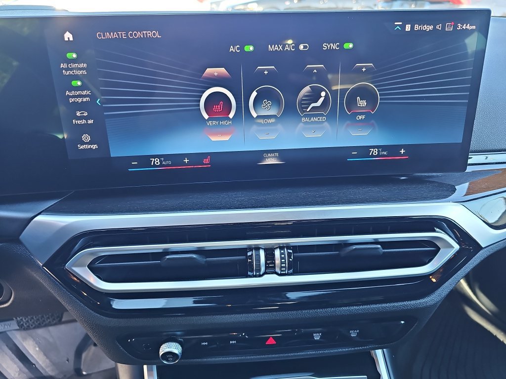 Certified 2024 BMW 330i xDrive Sedan w/ Premium Package AWD/4WD image 14