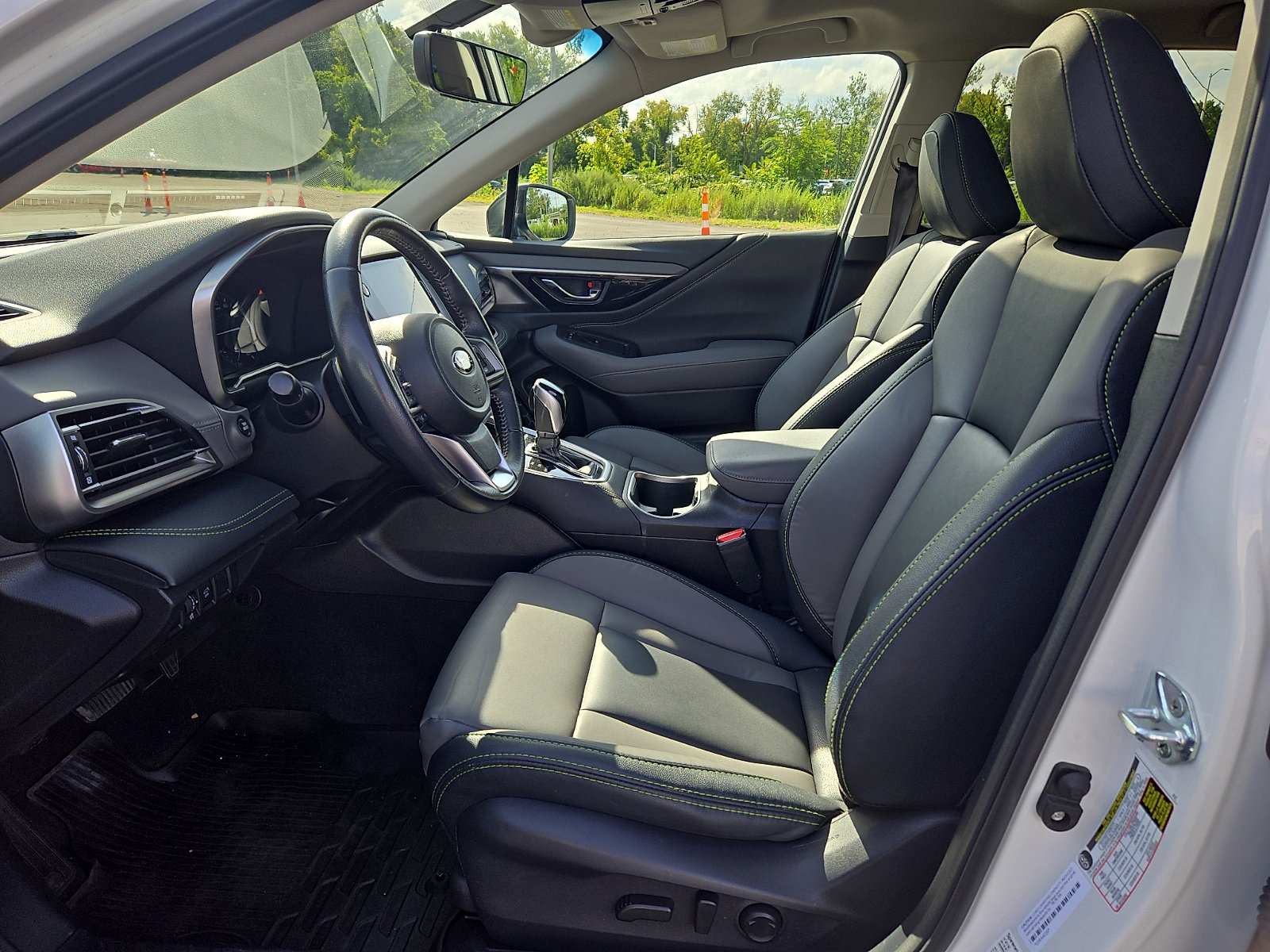 Used 2022 Subaru Outback Onyx Edition XT AWD/4WD image 13