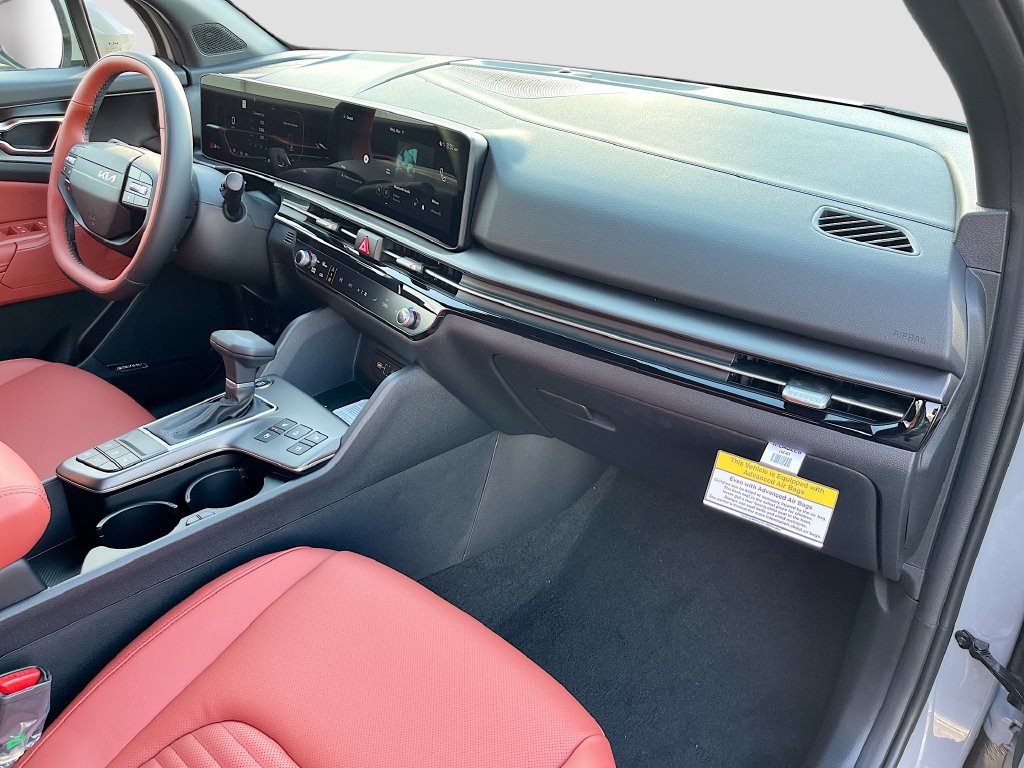 New 2026 Kia Sportage SX FWD image 36