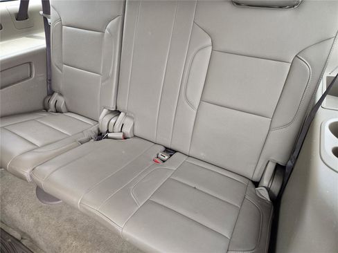 Used 2017 Chevrolet Suburban LT AWD/4WD image 28