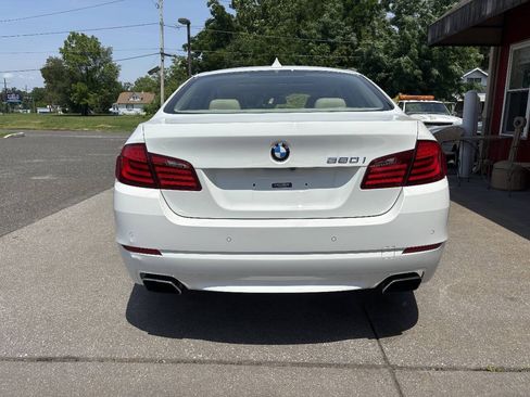 Used 2011 BMW 550i xDrive Sedan AWD/4WD image 14