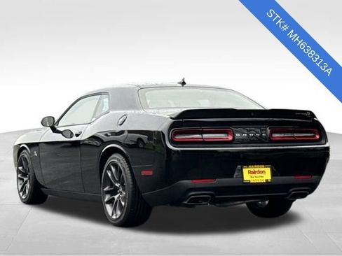 Used 2021 Dodge Challenger R/T Scat Pack w/ Shaker Package image 4