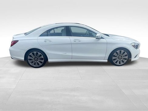 Used 2018 Mercedes-Benz CLA 250 4MATIC image 9