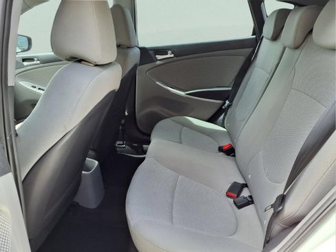Used 2013 Hyundai Accent GS FWD image 11