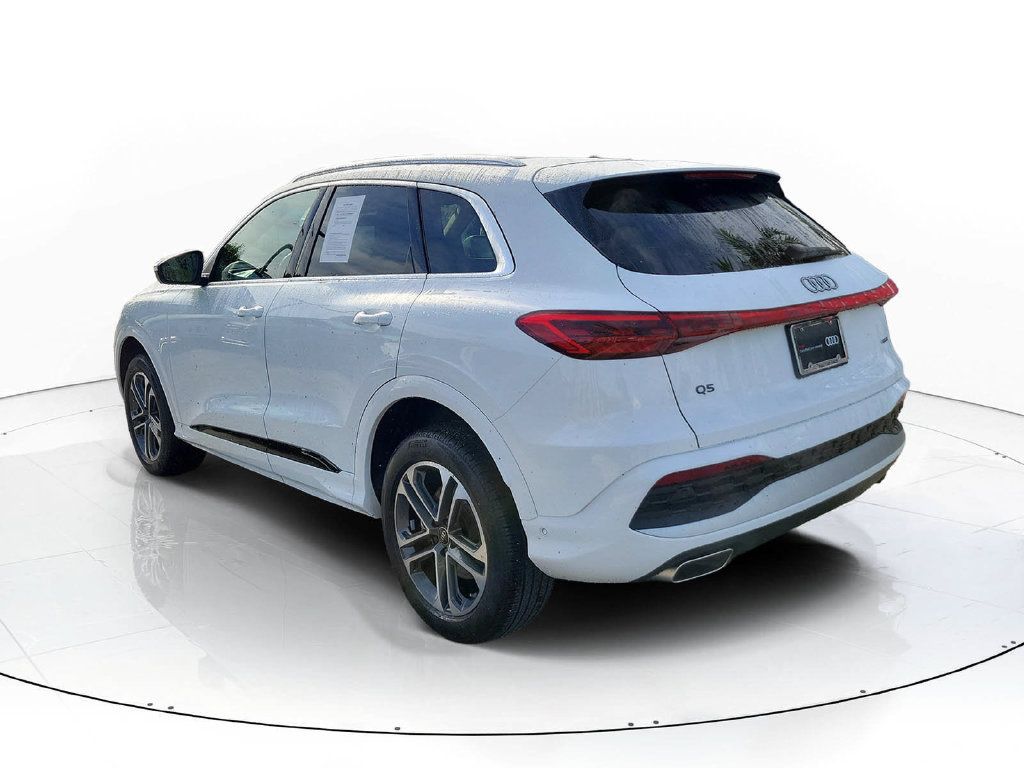 Certified 2025 Audi Q5 Premium w/ Convenience Package AWD/4WD image 3
