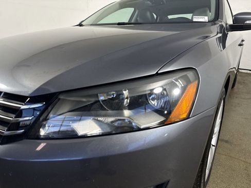 Used 2013 Volkswagen Passat 3.6 SE image 26