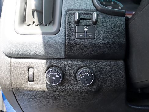 Used 2019 Chevrolet Colorado Z71 AWD/4WD image 18