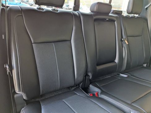 Used 2020 Ford F150 Lariat w/ Equipment Group 502A Luxury AWD/4WD image 31