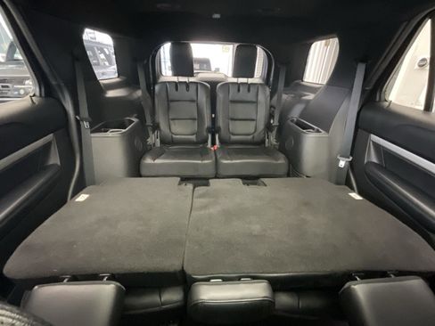 Used 2017 Ford Explorer XLT w/ Equipment Group 202A image 28