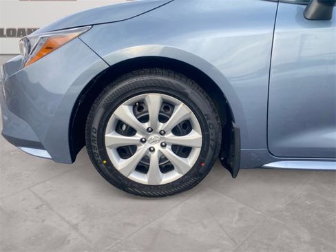 Used 2025 Toyota Corolla LE image 14