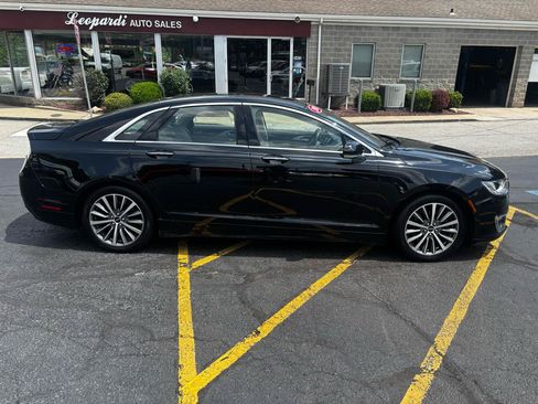Used 2018 Lincoln MKZ Select w/ Select Plus Package AWD/4WD image 8